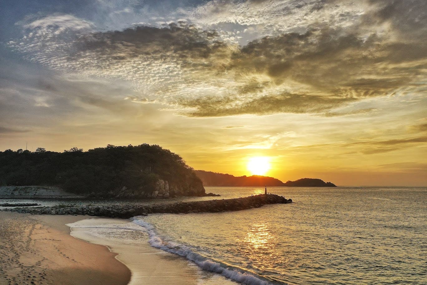 Sunrise with Dolphins by Private Boat: photo 5