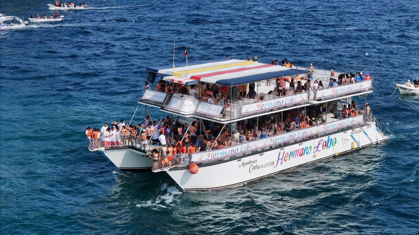 Huatulco Bays Catamaran Tour