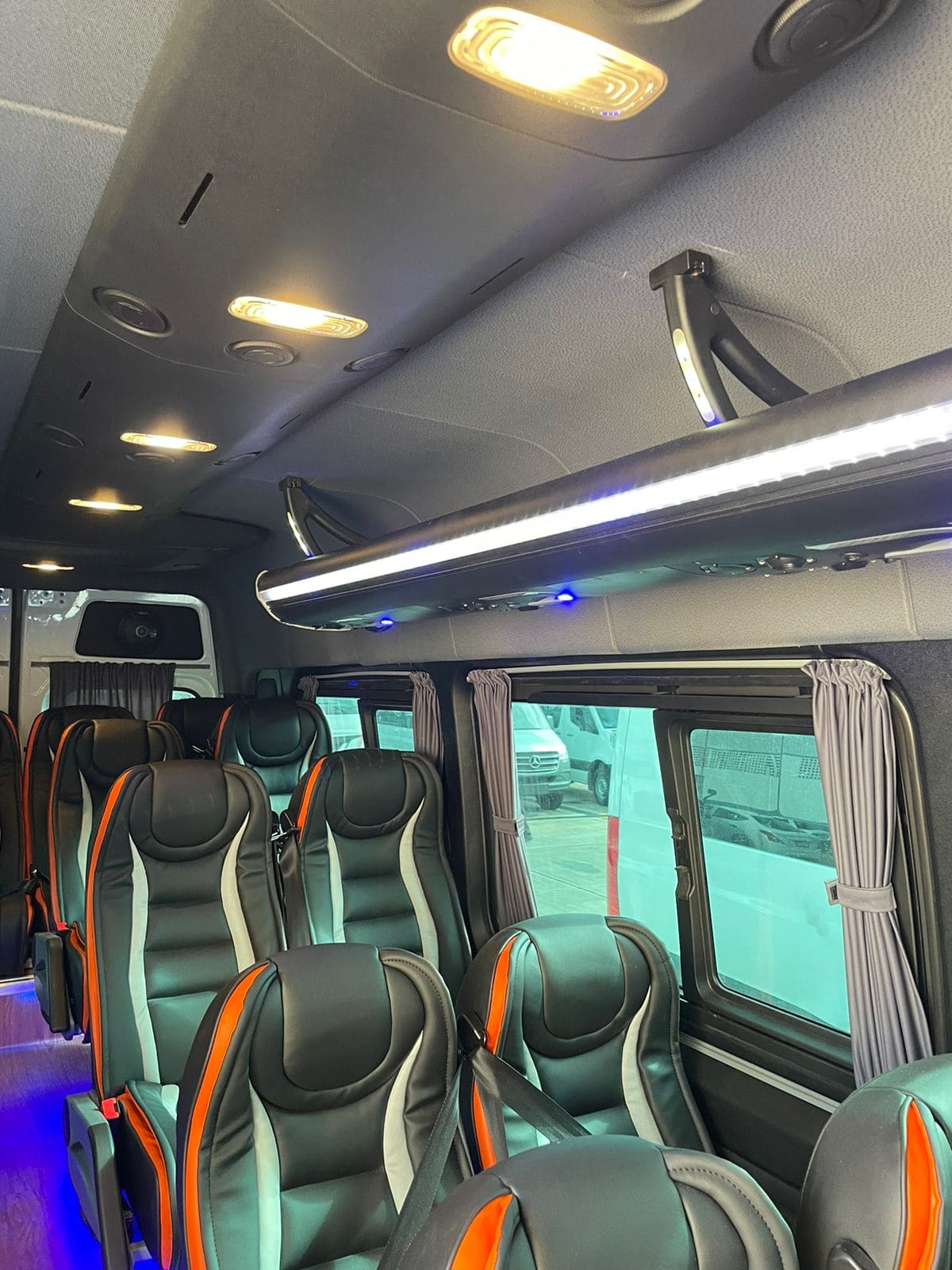 Safe and Comfortable Airport Transportation in Huatulco: photo 3
