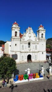 Tour Cultural a Juquila saliendo de Bahías de Huatulco